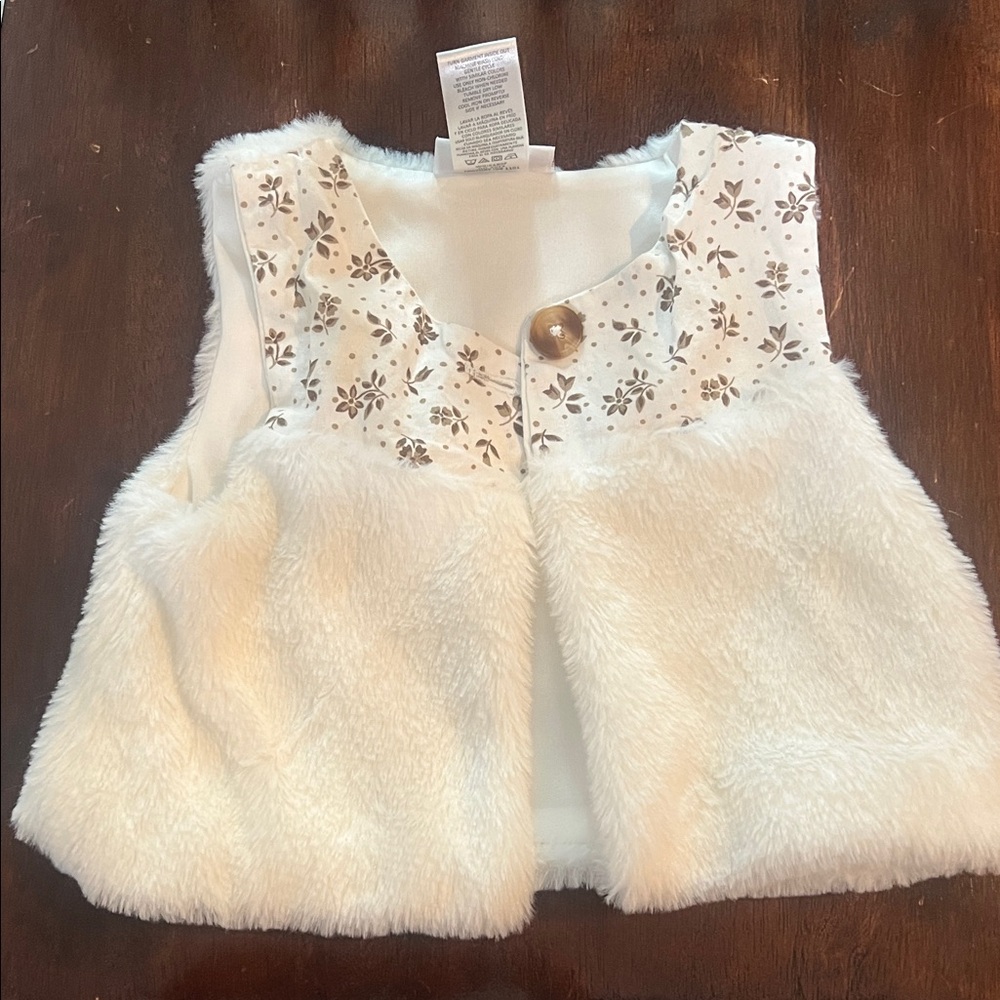 Daisy Fuentes White Floral Kids Blouse
